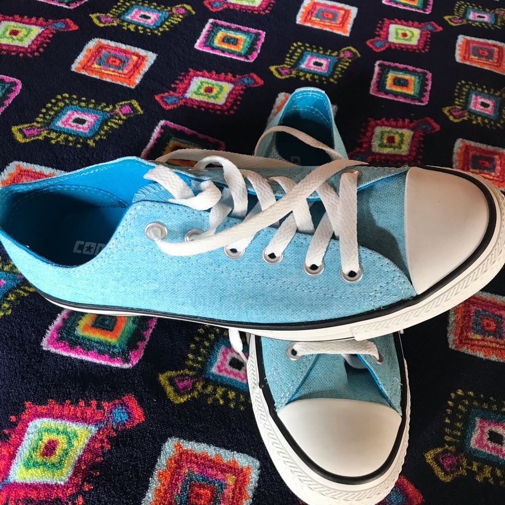 Blue converse